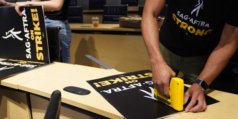 230712082746 01 sag aftra strike prep signs 0707 restricted