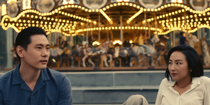 Vidas Passadas | Prepara seu lencinho para o melhor romance do ano. (Foto: Reprodução/ California Filmes)