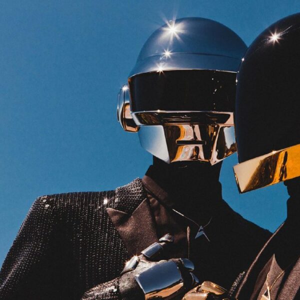 daft punk 1502879737.74.2560x1440 e1614038446448