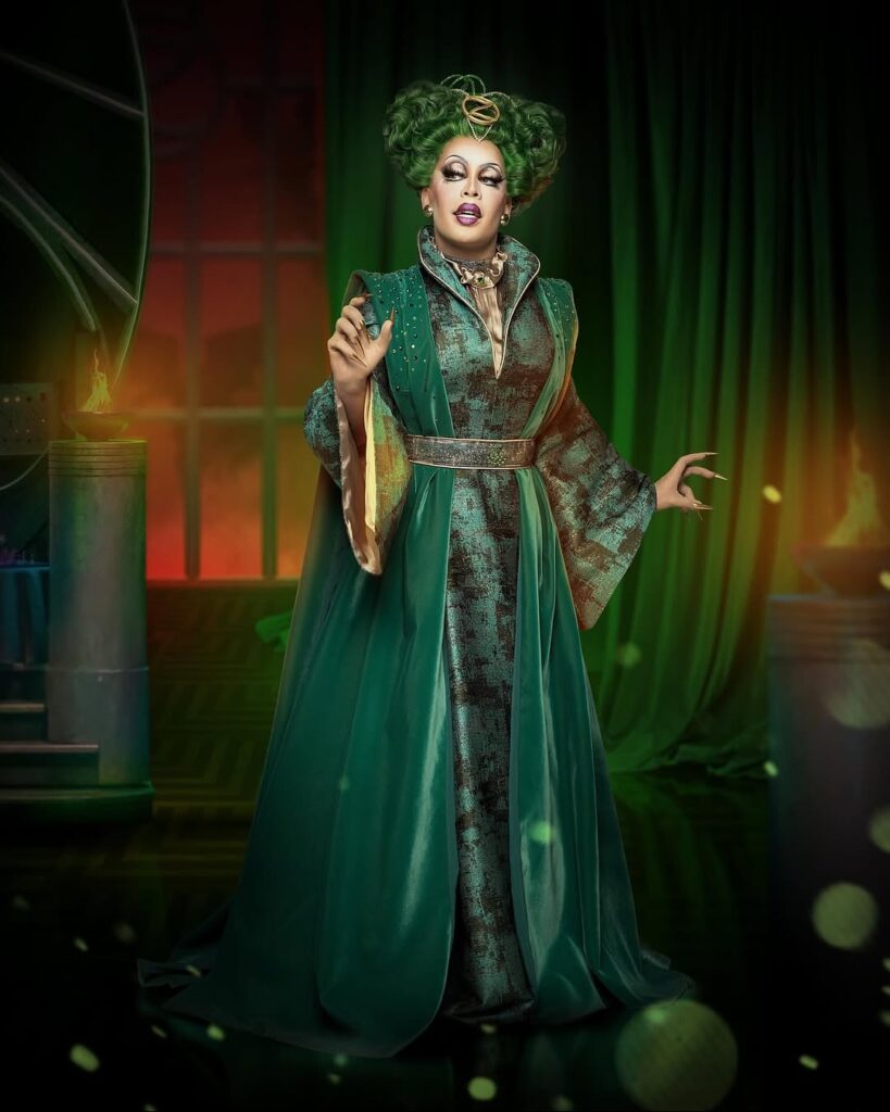 As primeiras imagens oficiais de Gloria Groove como Madame Morrible em Wicked ja estao entre nos 1