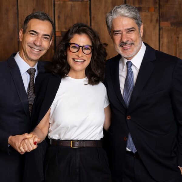 OBRIGADO E BOA SORTE BONNER✨ Nesta segunda feira 1o dia em que o Jornal Nacional comemora