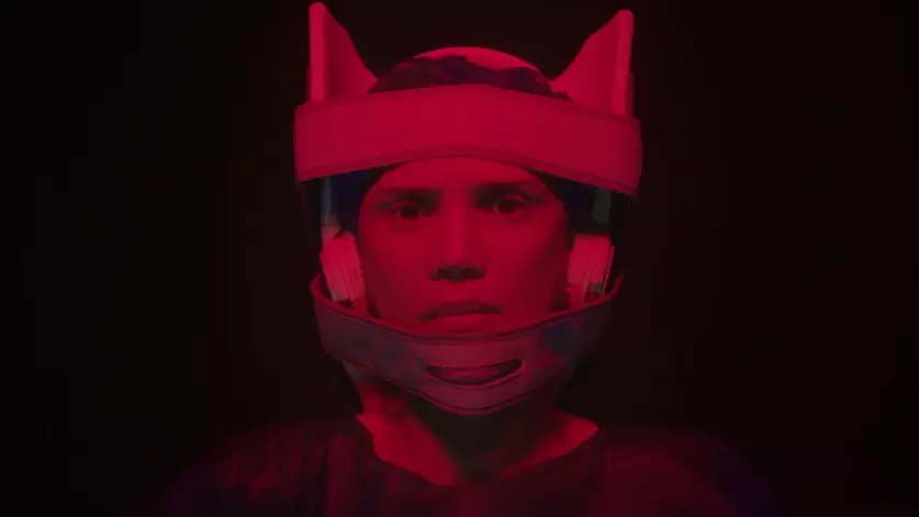 No zumbido silencioso de uma ressonância magnética, Rosa (50) é orientada a evocar uma lembrança feliz. Em uma viagem pelo seu subconsciente, ela revisita o passado e reconstrói um episódio que nunca viveu: uma travessia com sua mãe, Dalva, mulher livre e irreverente que chegou a ser presa por matar um homem prestes a cometer um feminicídio. Crescida na ausência da mãe, Rosa carrega culpa e medo dessa história. Agora, suspensa entre a vida e uma memória inventada, ela imagina um reencontro que se transforma em tentativa de cura e reconciliação.