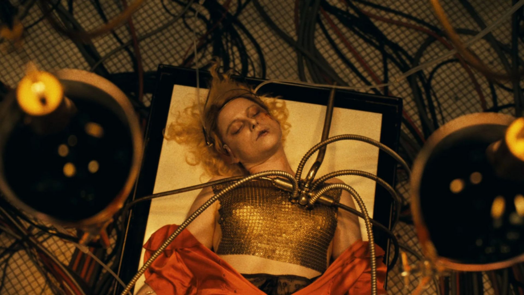 A Noiva | aposta em releitura caótica de Frankenstein com atuações poderosas