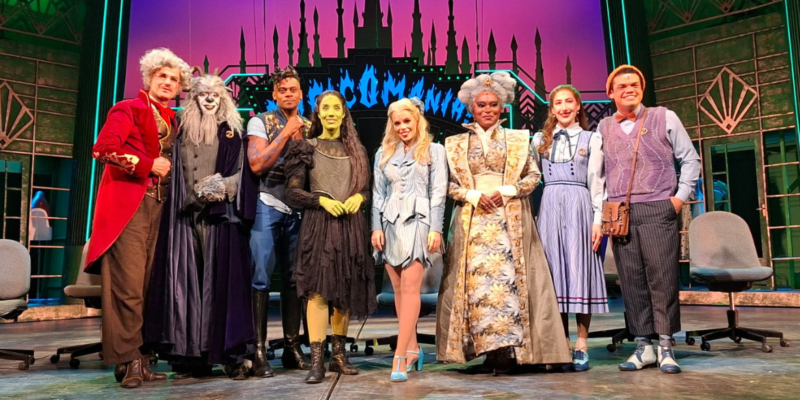 15 Wicked estreia no Rio na Cidade das Artes Expresso Carioca 1