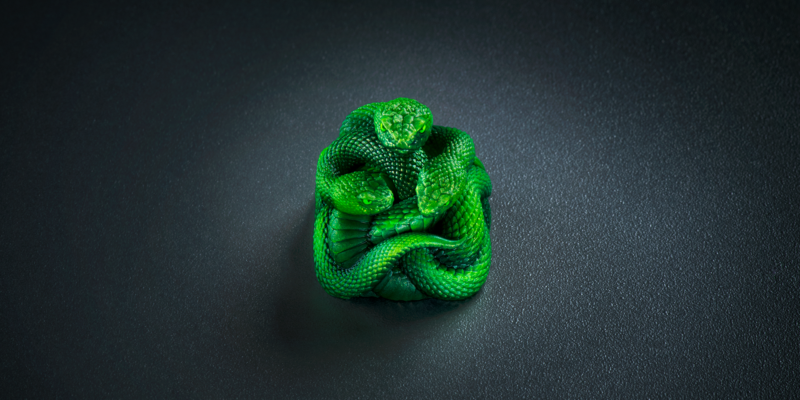 Razer apresenta Artisan Keycap – Triple-Headed Snake Edition, primeira keycap artesanal da marca, produzida e pintada à mão em edição limitada.