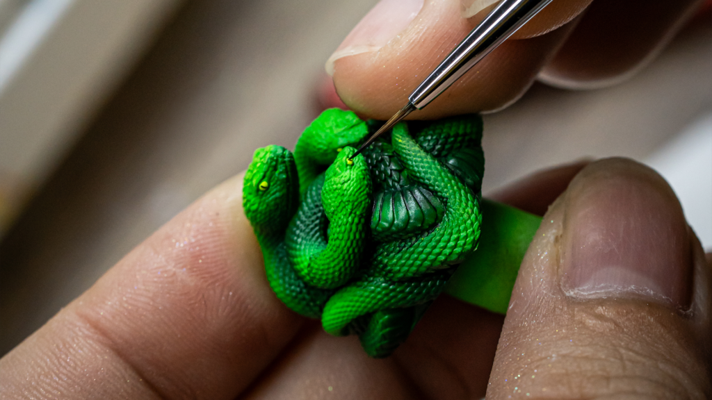 Razer apresenta keycap artesanal com a icônica serpente de três cabeças - Razer Artisan Keycap