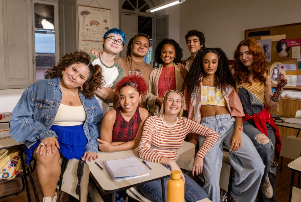 Crítica de Era Uma Vez Minha 1ª Vez: baseada na obra de Thalita Rebouças, a nova comédia teen nacional aborda amizade, descobertas e a adolescência com humor e leveza. Confira a análise completa do filme!