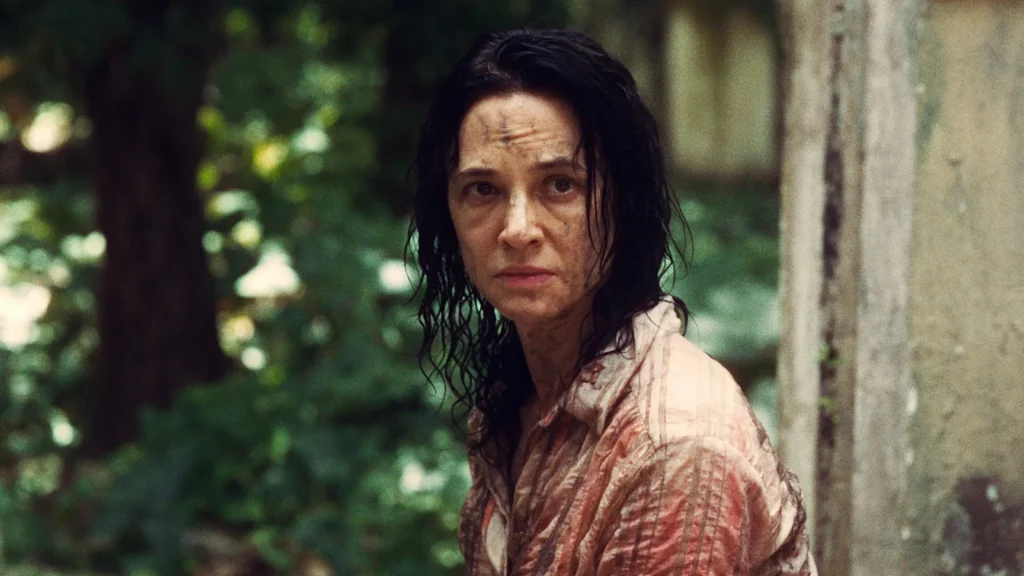 Crítica de A Morte Não Tem Dono: o filme de Jorge Thielen Armand na Mostra de SP, estrelado por Asia Argento e Dogreika Tovar, aborda herança colonial e disputa de terras em um thriller psicológico denso. Confira!